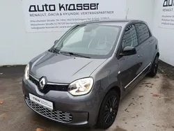 Grau Gebraucht 2023 Renault Twingo Urban Night Kleinwagen | 16.990 € (Fairer Preis)