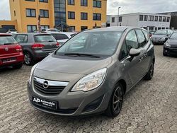 Grau Gebraucht 2011 Opel Meriva Edition Van / Kleinbus | 3.990 € (Fairer Preis)