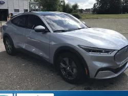 Silber Gebraucht 2023 Ford Mustang Mach-E SUV | 37.990 € (Guter Preis)