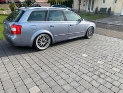 Silber Gebraucht 2003 Audi A4 S-Line Kombi | 2.500 € (Etwas zu teuer)