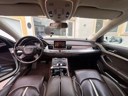 Weiß Gebraucht 2011 Audi A8 Ambiente Limousine | 16.700 €