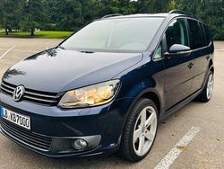 Blau Gebraucht 2010 VW Touran Comfortline Van / Kleinbus | 6.500 € (Fairer Preis)