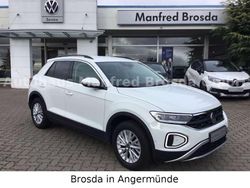 Weiß Gebraucht 2024 VW T-Roc Life SUV | 30.555 € (Etwas zu teuer)