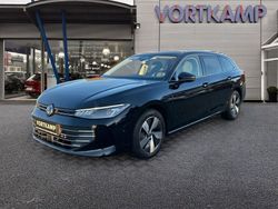 Grenadillschwarz Gebraucht 2024 VW Passat Business Kombi | 32.490 € (Fairer Preis)