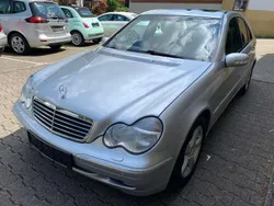 Brillantsilber metalliclack Gebraucht 2001 Mercedes C240 Limousine | 2.450 € (Guter Preis)