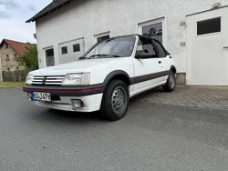 Weiß Gebraucht 1994 Peugeot 205 Cabrio | 10.999 €