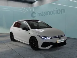 Weiß Gebraucht 2022 VW Golf VIII Style Limousine | 43.380 € (Fairer Preis)