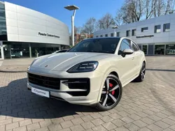 Cashmerebeigemetallic Gebraucht 2024 Porsche Cayenne S SUV | 146.500 €
