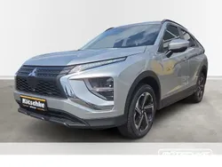 Silber Gebraucht 2022 Mitsubishi Eclipse Cross Basis SUV | 20.800 € (Guter Preis)