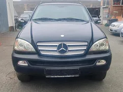 Schwarz Gebraucht 2002 Mercedes ML320 SUV | 2.990 € (Guter Preis)