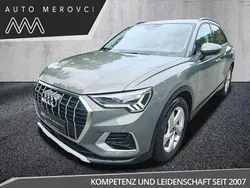 Grau Gebraucht 2022 Audi Q3 SUV | 29.495 € (Guter Preis)