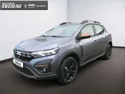 Schwarz Neu 2024 Dacia Sandero Stepway Kleinwagen | 22.695 € (Etwas zu teuer)