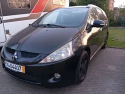 Schwarz Gebraucht 2010 Mitsubishi Grandis Van / Kleinbus | 6.000 €