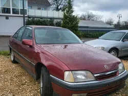 Rot Gebraucht 1992 Opel Omega Limousine | 2.490 €