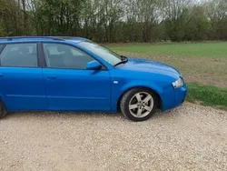 Blau Gebraucht 2003 Audi A4 Sport Kombi | 3.399 € (Fairer Preis)