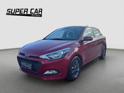 Rot Gebraucht 2017 Hyundai i20 YES! Limousine | 8.200 € (Fairer Preis)