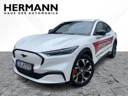 Weiß Gebraucht 2024 Ford Mustang Mach-E Premium SUV | 48.496 € (Teuer)