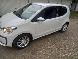 Weiß Gebraucht 2017 VW up! Kleinwagen | 5.950 € (Guter Preis)
