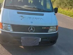 Weiß Gebraucht 2000 Mercedes Vito Van / Kleinbus | 1.555 €