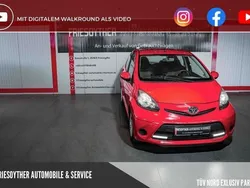 Rot Gebraucht 2012 Toyota Aygo Cool Kleinwagen | 2.990 € (Fairer Preis)