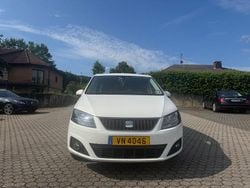 Weiß Gebraucht 2011 Seat Alhambra Style Van / Kleinbus | 6.600 € (Fairer Preis)