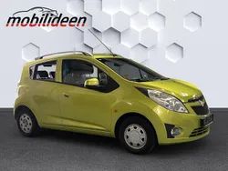 Grün Gebraucht 2010 Chevrolet Spark Kleinwagen | 3.699 € (Fairer Preis)