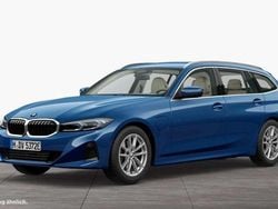 Blau Gebraucht 2022 BMW 330e Sport Line Kombi | 30.890 € (Guter Preis)