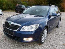 Blau Gebraucht 2009 Skoda Octavia Ambiente Kombi | 1.999 € (Superpreis)