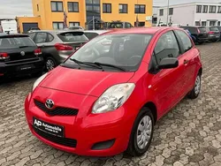 Rot Gebraucht 2009 Toyota Yaris Basis Kleinwagen | 2.500 € (Fairer Preis)
