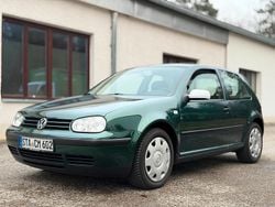 Grün Gebraucht 2000 VW Golf Limousine | 2.199 € (Guter Preis)