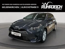 Grau Gebraucht 2024 Kia Ceed Vision Limousine | 20.489 € (Superpreis)