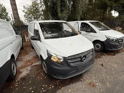 Weiß Gebraucht 2020 Mercedes Vito Van / Kleinbus | 14.950 €