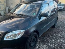 Schwarz Gebraucht 2009 Skoda Roomster Van / Kleinbus | 2.500 € (Guter Preis)