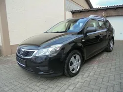 Schwarz metallic Gebraucht 2010 Kia Ceed Sportswagon Kombi | 5.990 € (Teuer)