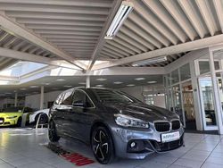 Mineralgrau metallic Gebraucht 2016 BMW 220 M Sport Van / Kleinbus | 18.950 € (Fairer Preis)