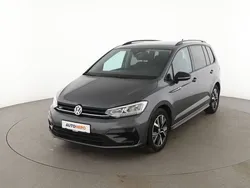 Grau Gebraucht 2020 VW Touran Highline Van / Kleinbus | 28.040 € (Fairer Preis)