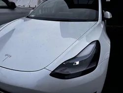 Weiß Gebraucht 2023 Tesla Model 3 Limousine | 29.400 € (Fairer Preis)