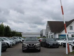 Braun Gebraucht 2019 Nissan Qashqai Tekna SUV | 17.900 € (Fairer Preis)