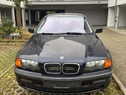 Blau Gebraucht 1999 BMW 323 Sport Line Limousine | 3.900 € (Superpreis)