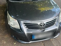 Grau Gebraucht 2011 Toyota Avensis Kombi | 3.500 €