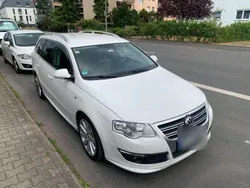 Weiß Gebraucht 2010 VW Passat R-line Kombi | 3.600 €