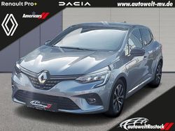 Grau Gebraucht 2023 Renault Clio V Techno Limousine | 15.800 € (Fairer Preis)