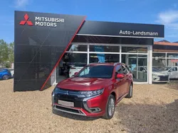 Dynamikrot Gebraucht 2020 Mitsubishi Outlander P-HEV Diamant Edition SUV | 25.490 € (Etwas zu teuer)