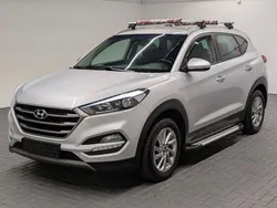 Platinumsilbermet. Gebraucht 2016 Hyundai Tucson Intro Edition SUV | 13.480 € (Fairer Preis)