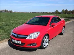 Rot Gebraucht 2009 Opel Astra Cabriolet Cabrio | 2.800 € (Fairer Preis)