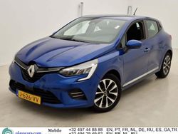 Blau Gebraucht 2020 Renault Clio V Limousine | 10.164 € (Guter Preis)