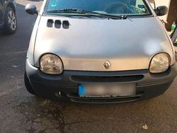 Grau Gebraucht 2002 Renault Twingo Kleinwagen | 999 €