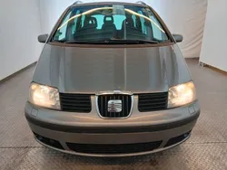 Grau Gebraucht 2005 Seat Alhambra Kids Van / Kleinbus | 2.900 € (Etwas zu teuer)