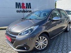 Grau Gebraucht 2019 Peugeot 208 Allure Kleinwagen | 14.200 € (Teuer)