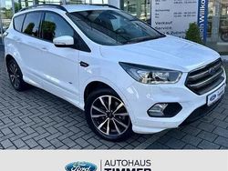 Weiß (forst weiß) Gebraucht 2018 Ford Kuga ST-Line SUV | 18.940 € (Fairer Preis)